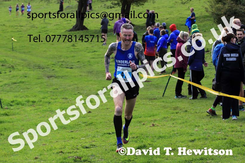 Senior men, 2022 NECAA Cross Country Relays, Thornley Hall Farm, Peterlee, County Durham, October 15th. Photo: David T. Hewitson/Sports for All Pics